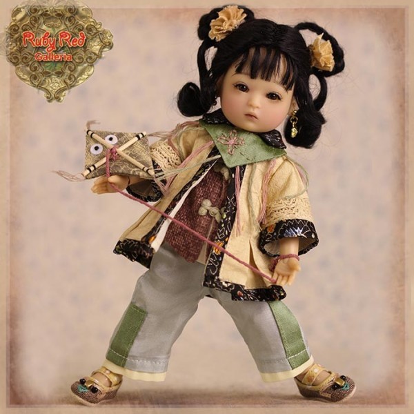 Four Kindergartner Poupée Jar-Lu Edition 2016