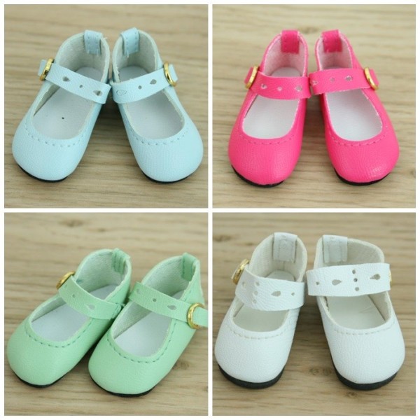 Chaussures lanières à petits trous Clématite