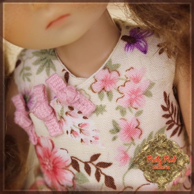 Tenue Robe estivale fleurie pour InMotion Girls