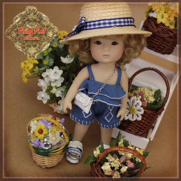 Ensemble Salopette bleue et chapeau pour Yu Ping - Ruby Red