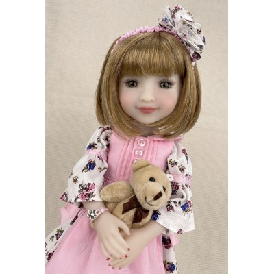 Rebecca Fashion Friends - Poupée exclusive Ruby Red