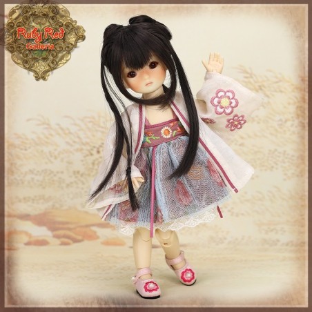 Poupée Belinda 20 Cm - Edition 2022 - Ruby Red Poupée Belinda 20 Cm - Edition 2022 - Ruby Red
