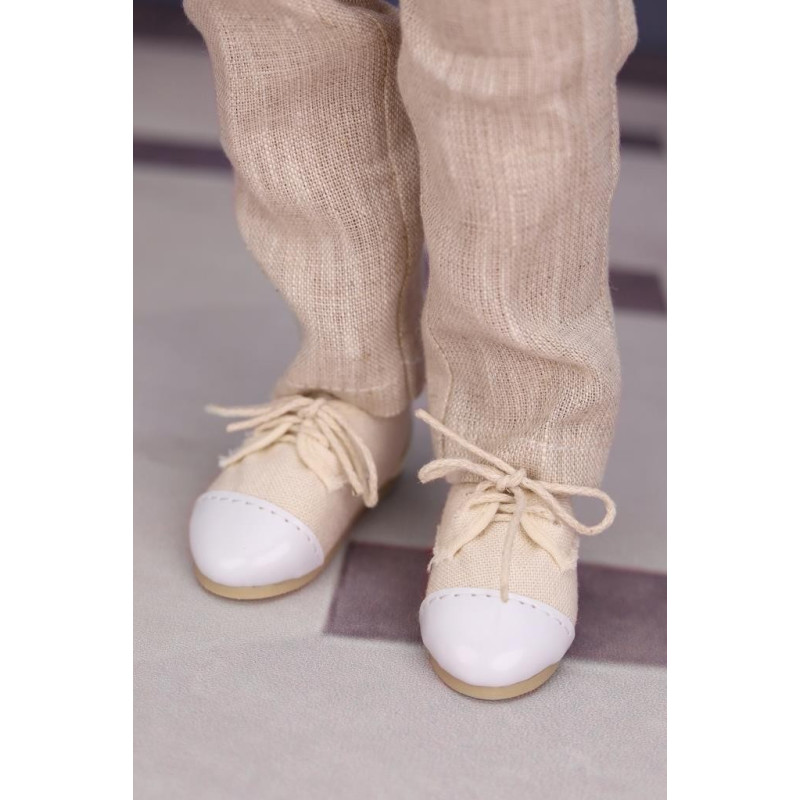 Julien beige lace-up shoes for Fashion Friends Ruby Red