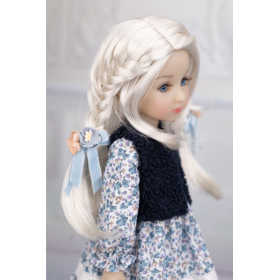 Loona Fashion Friends Doll - Ruby Red Exclusive Doll