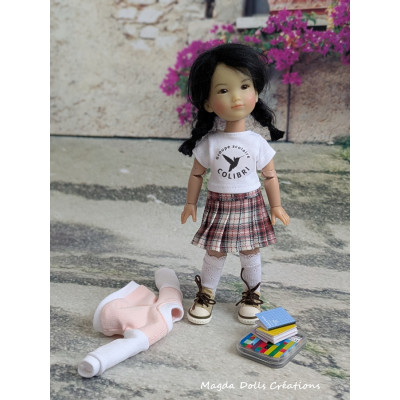 Hummingbird School Group Outfit for Ten Ping Doll
