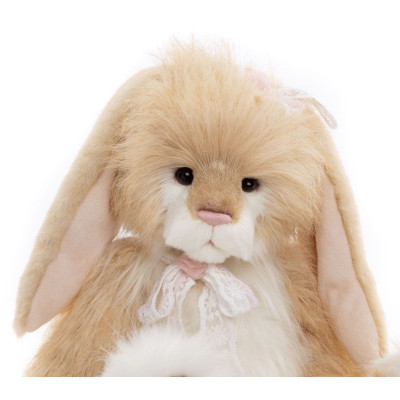 Lapin Hazlewood - Charlie Bears en Peluche 2025