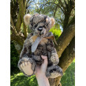 Ours JD - Charlie Bears en Peluche 2024