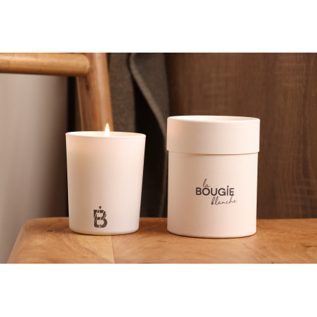 Natural scented candle Black Wood - White Candle