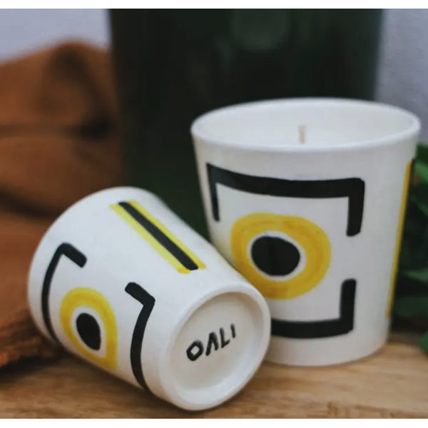 Flowering Cedar & Elemi Scented Candle - Oali