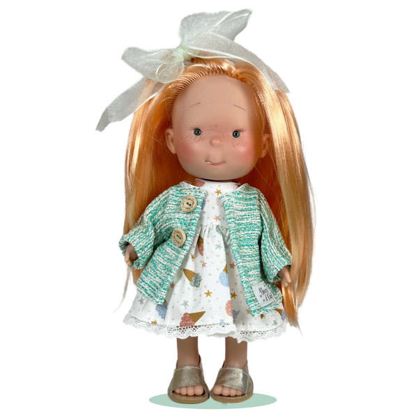 Poupée Pippa Nines d'Onil - robe imprimée Ice Cream avec gilet vert d’eau et sandales dorées