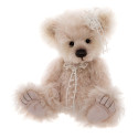 Ours Charlie Mohair year 2026, aux nuances rosées, coiffe et collier en dentelle