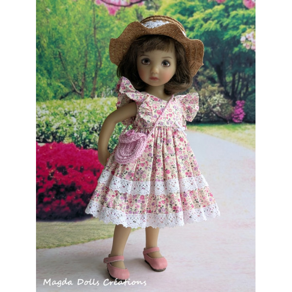 Tenue pour poupée Li'l Dreamer, robe fleurie avec volants, petit sac mauve et chapeau