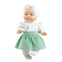 Poupon Gordi Johana 34 cm Paola Reina avec pull imprimé, jupe verte et bandeau assorti, sur fond clair.