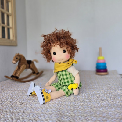 Lolo Inspiration poupée Waldorf 25 cm - Art and Doll